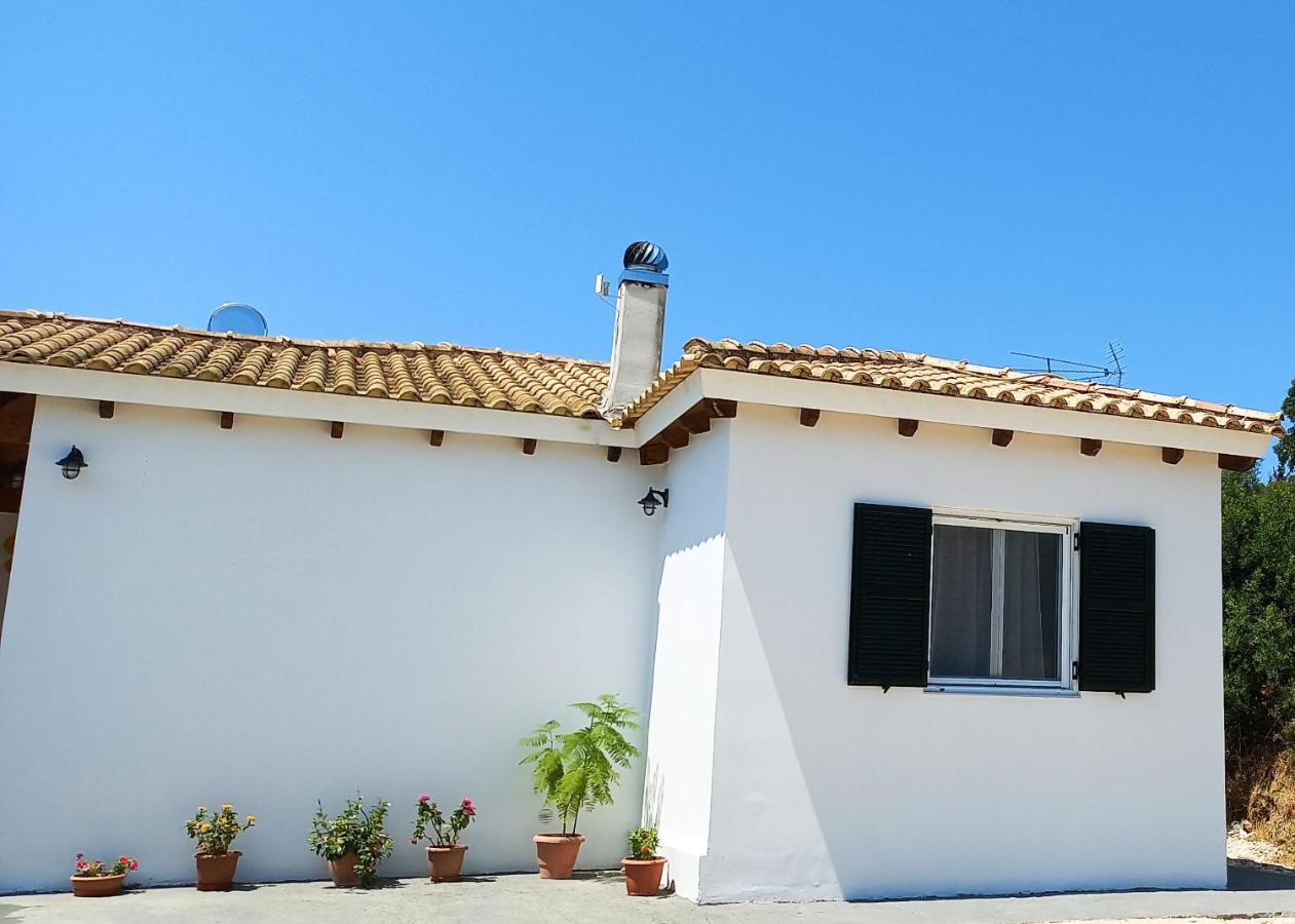 Lily Home_Lefkada ~ Private Country House Kondaraíni Buitenkant foto